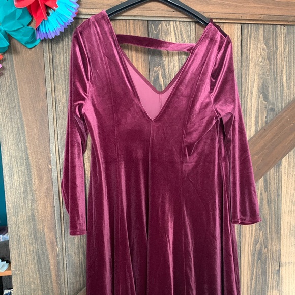 torrid Dresses & Skirts - Torrid Velvet Dress